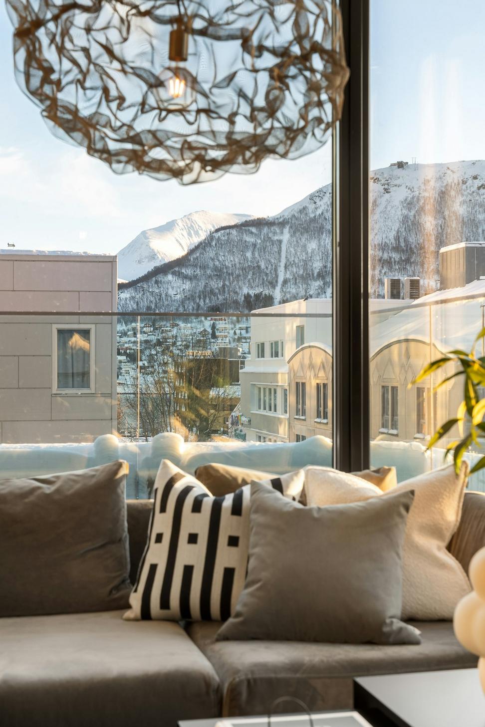 Grand Penthouse